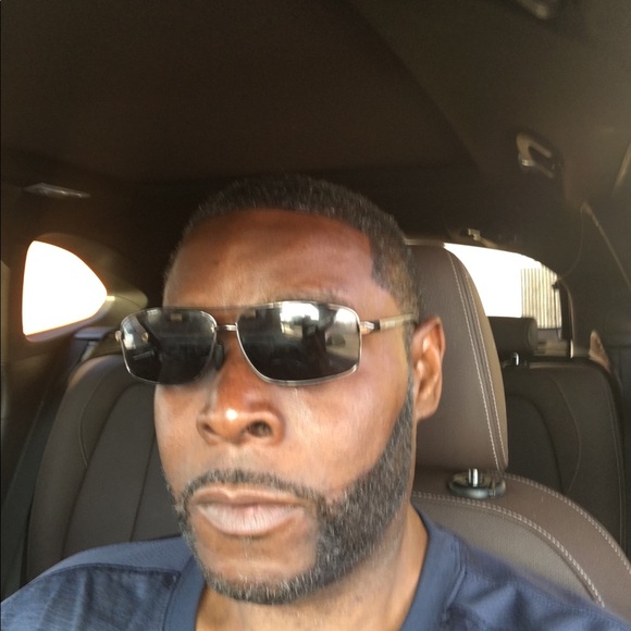 Meet your Posher, Mark - Picture 1 of 1